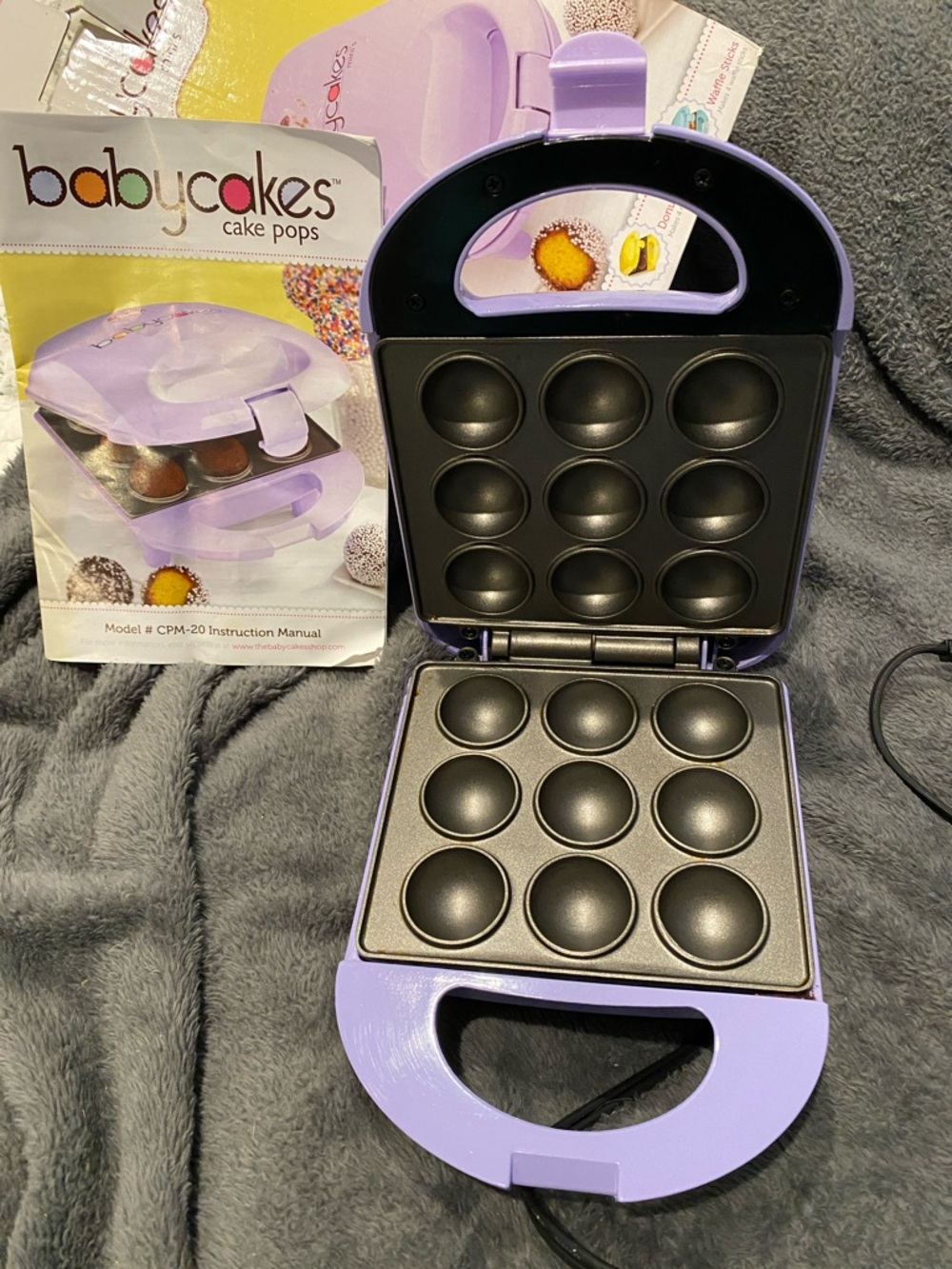 babycakes Purple Cake Pop Maker - 12 Cup Pop Baker